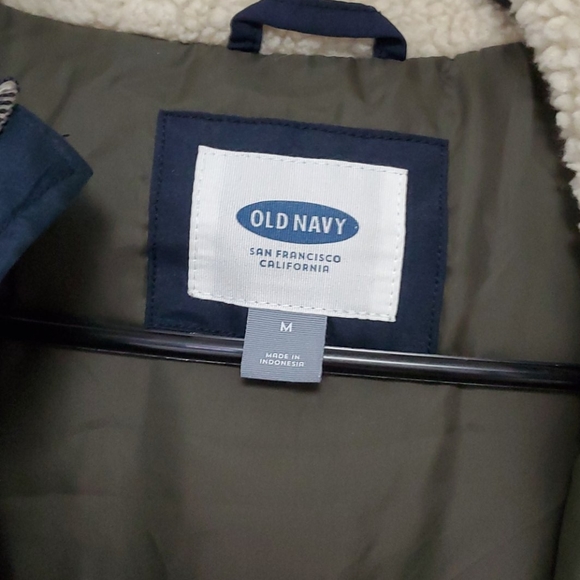 ***. Woman's coat - Picture 2 of 5